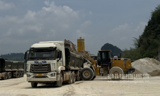 Hoạt động khai thác, chế biến đá vật liệu xây dựng tại Công ty TNHH Hồng Phong, huyện Cao Lộc 