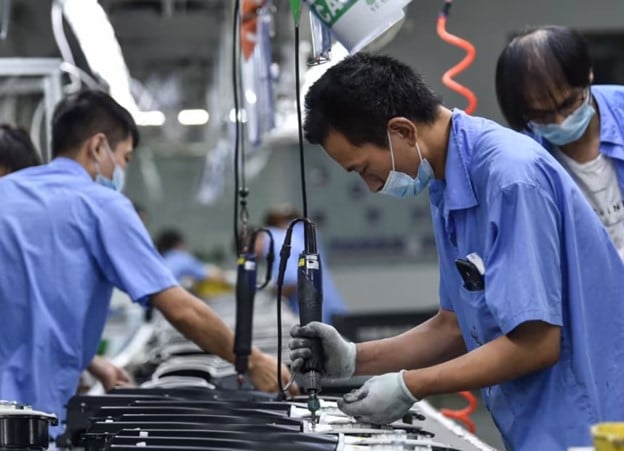 Nguy cơ mất lợi thế cạnh tranh nếu người lao động không giỏi AI-1.jpg
