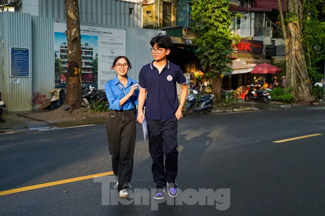 'សុភមង្គល' របស់ Giang Nam កំពុងប្រឡងអក្សរសិល្ប៍៖ ចម្លើយដែលបានស្នើសម្រាប់រូបថត 7