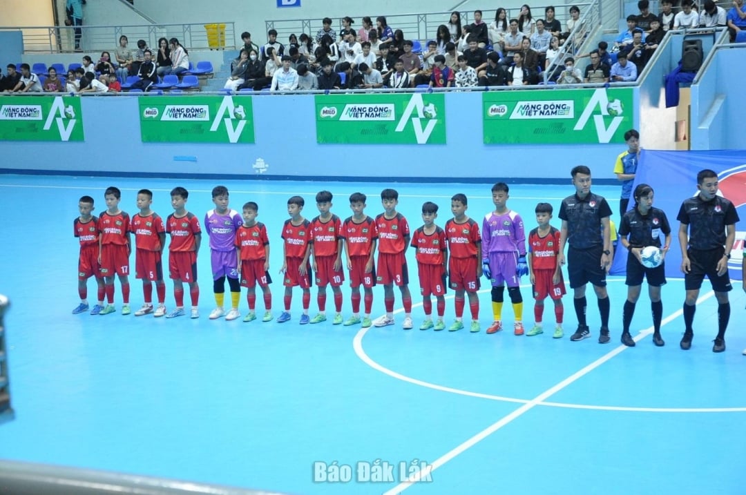 Các cầu thủ U11 Đắk Lắk xuất sắc đoạt vé vào Vòng chung kết sớm trước 1 vòng đấu.