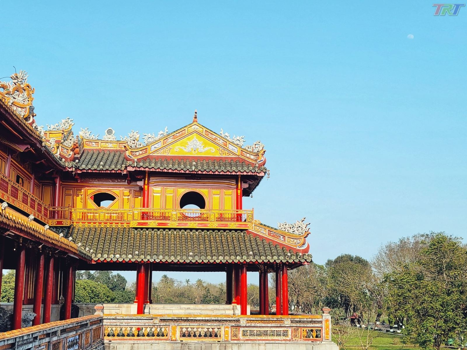Xây dựng phương án vệ sinh, bảo dưỡng lầu Ngũ Phụng trên cửa Ngọ Môn Huế