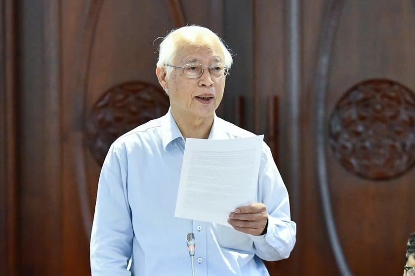 TS. Phạm Văn Tân - nguyên Phó Chủ tịch kiêm Tổng thư ký Liên hiệp các Hội Khoa học và Kỹ thuật Việt Nam, phát biểu góp ý Dự thảo Luật KH,CN&amp;ĐMST (Ảnh: MOST)