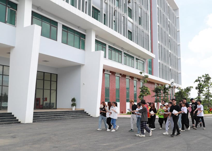 Sinh viên Đại học Quốc gia Hà Nội.