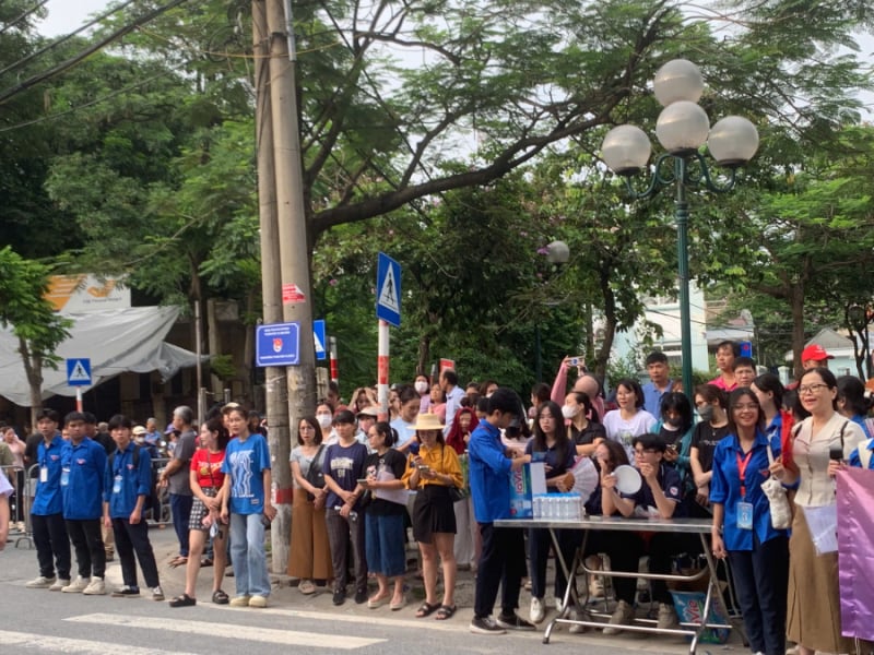 Plus de 102 000 étudiants de Hanoi commencent à passer l'examen d'entrée en 10e année -0