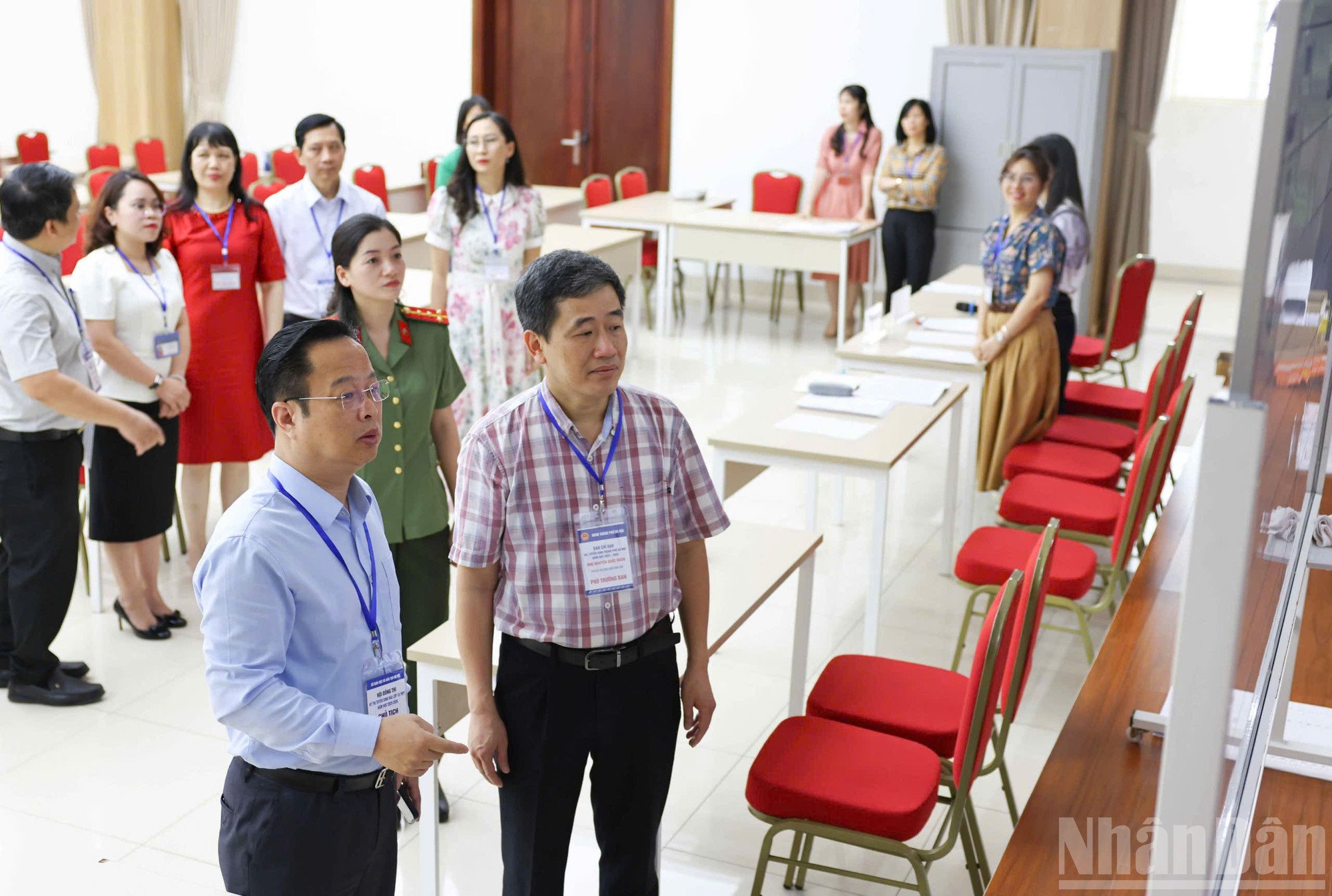 ndo_br_59182706d9c06d9e34d129.jpg