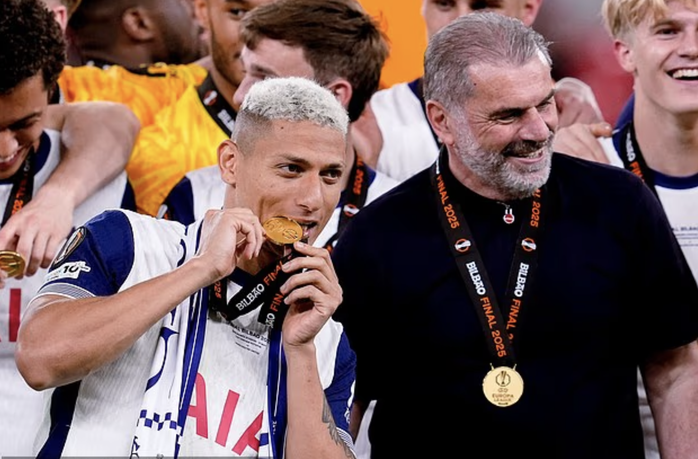 Tottenham sa thải HLV Postecoglou, nguy cơ cầu thủ nổi loạn- Ảnh 4.