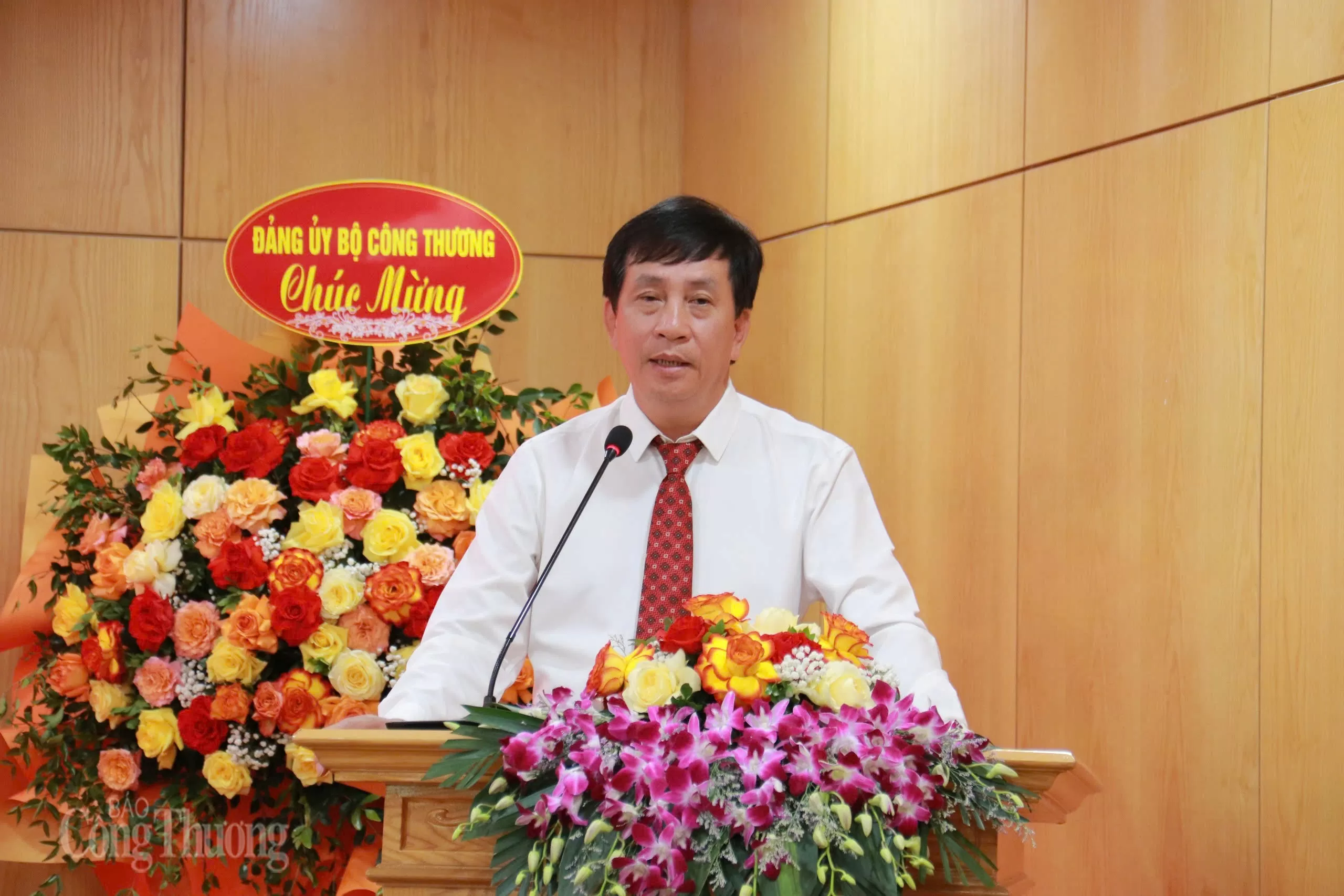 Đảng bộ Văn phòng Bộ Công Thương: Thực hiện thắng lợi mục