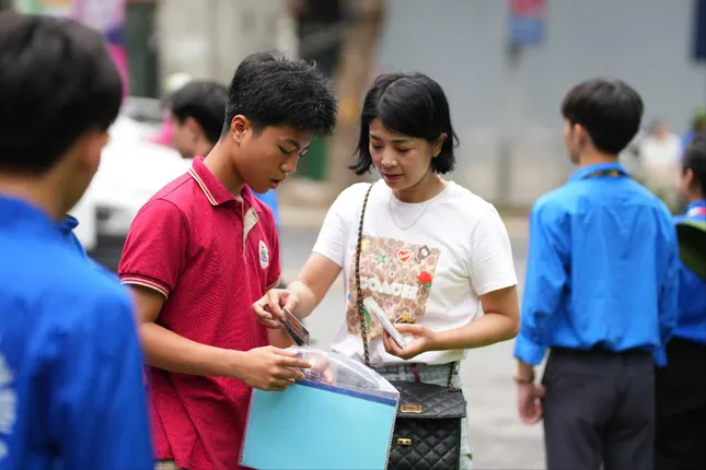Hơn 100.000 thí sinh Hà Nội thi lớp 10 công lập: Đảm bảo công bằng, minh bạch ảnh 1