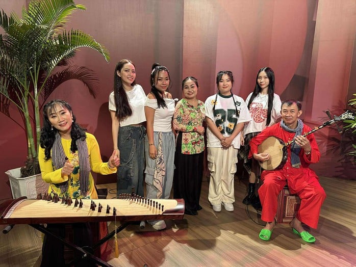 HTV Phát sóng "Đồng hành Giải Chuông vàng vọng cổ" lần thứ 20- Ảnh 1.