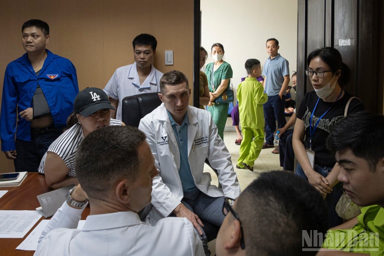 ndo_br_stnd7237.jpg
