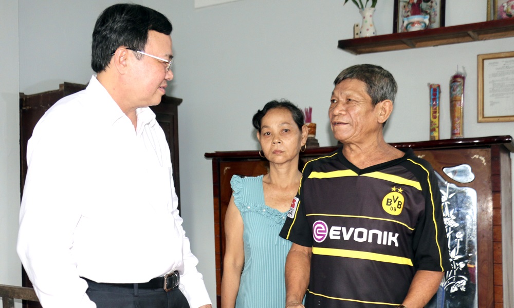 Kiểm tra việc xây dựng về nhà ở cho người có công tại huyện Châu Thành
