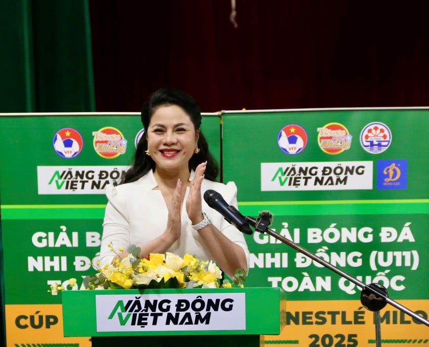 Bà Trần Thị Hoàng Mai - Giám đốc Sở Văn hóa, Thể thao và Du lịch Hải Phòng phát biểu Khai mạc Giải Bóng đá Nhi đồng toàn quốc