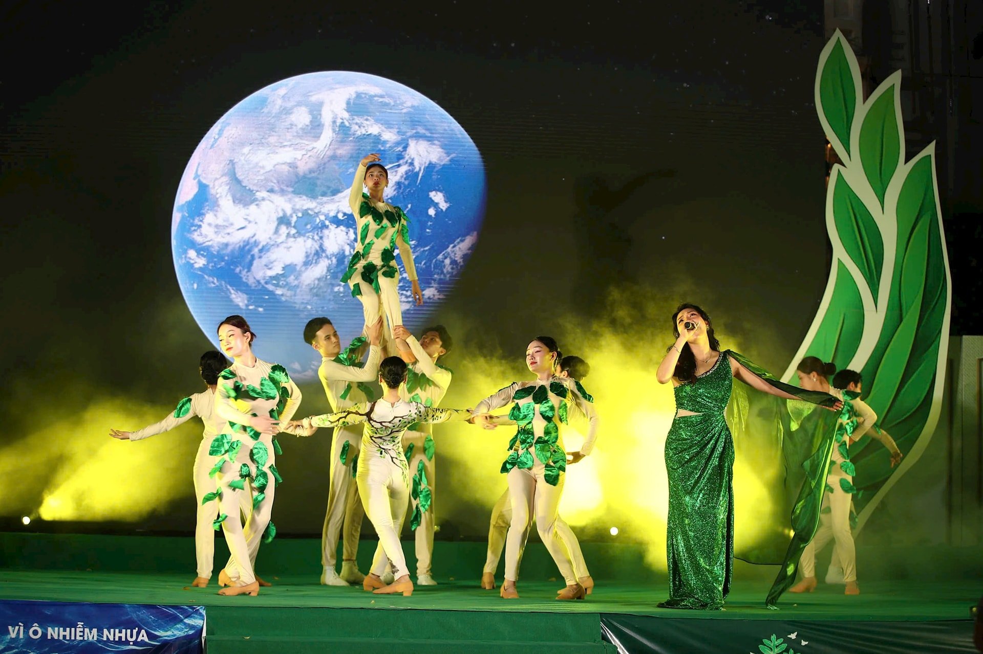 chuong-trinh-nghe-thuat-viet-nam-xanh-mai-bon-mua-lan-toa-thong-diep-bao-ve-moi-truong.-anh-nam-nguyen.jpg
