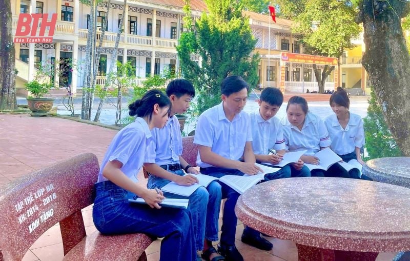 គ្រូឧទ្ទិសដល់អាជីពអប់រំមនុស្ស