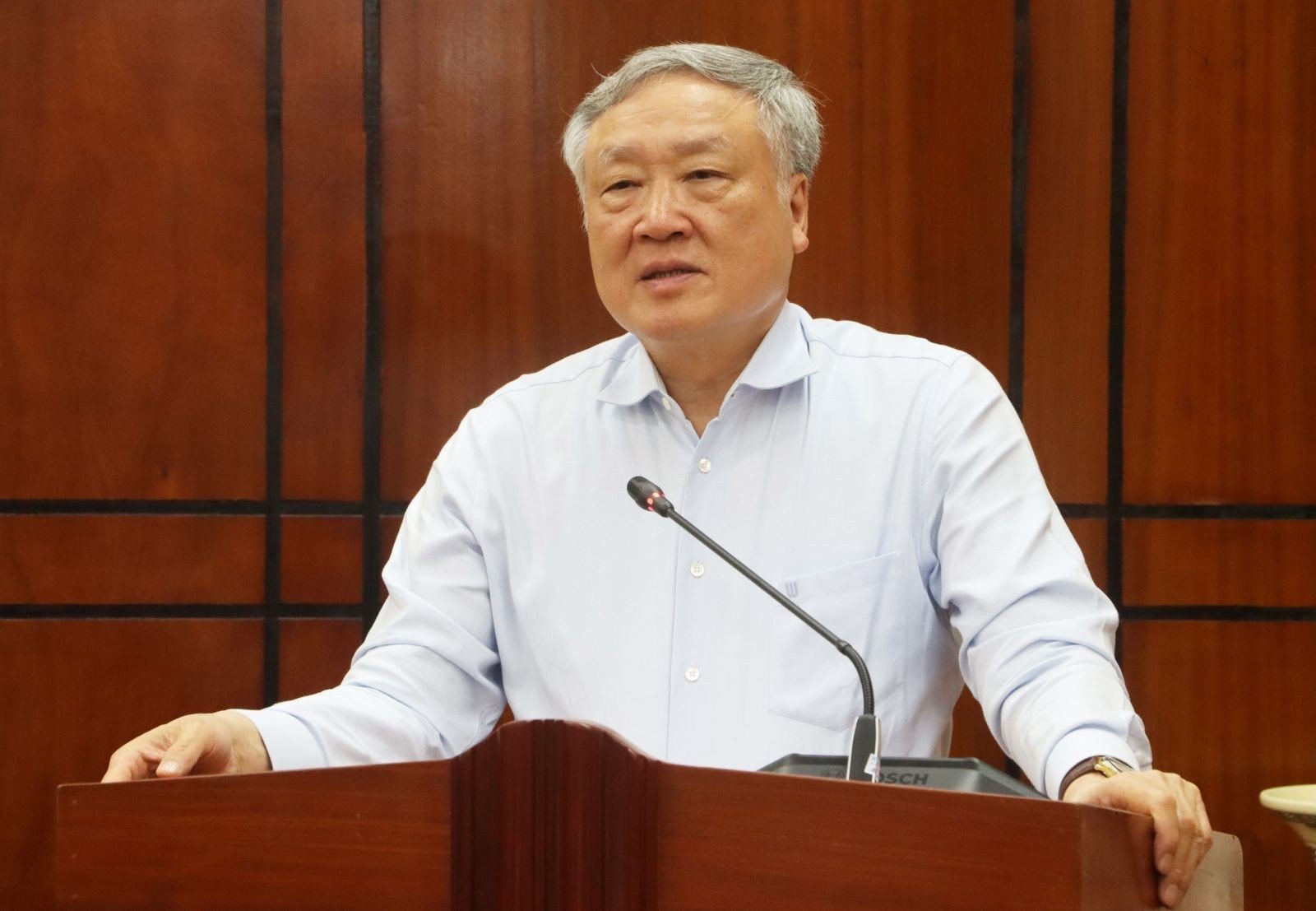 Phó Thủ tướng Thường trực Chính phủ Nguyễn Hòa Bình phát biểu chỉ đạo. (Ảnh: binhdinh.gov.vn)