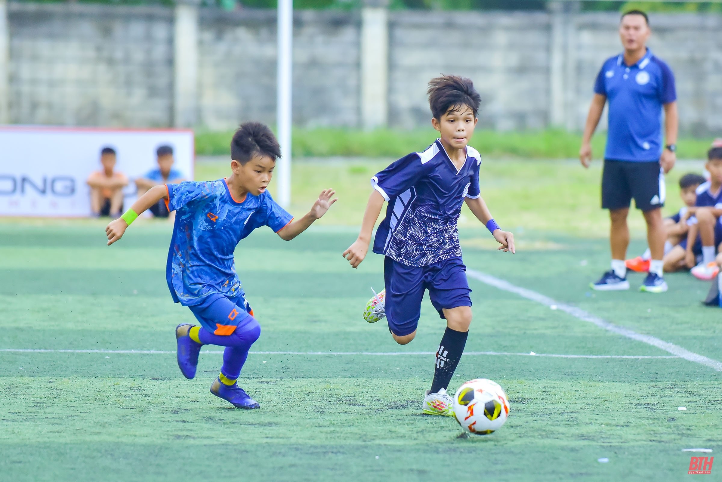 IV Torneo de Fútbol Infantil del Periódico Thanh Hoa: Partido final emocionante para la categoría sub-10