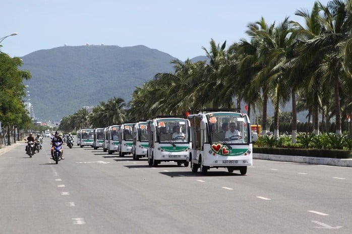 Xe điện 4 bánh được du khách tại Đà Nẵng ưa chuộng