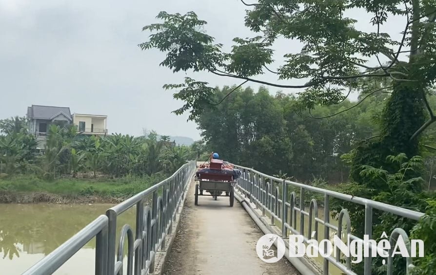 Cầu được tu sửa người dân xã Đô Thành yên tâm qua lại. Ảnh: Văn Trường