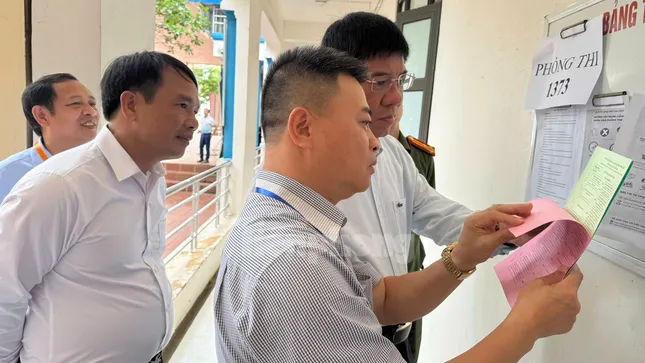 Bảng công việc phải làm của giám thị trong phòng thi: Rõ người, kín việc ảnh 1