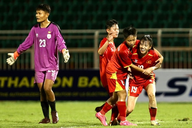 U.19 베트남, 태국 여자 대회에서 인상적인 승리: 통낫 경기장에서 펼쳐진 2가지 슈퍼 제품 - 사진 4.