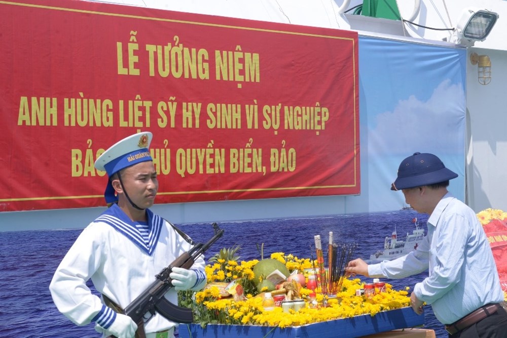 Bài 2 -  Bản hùng ca bất tử - ảnh 1