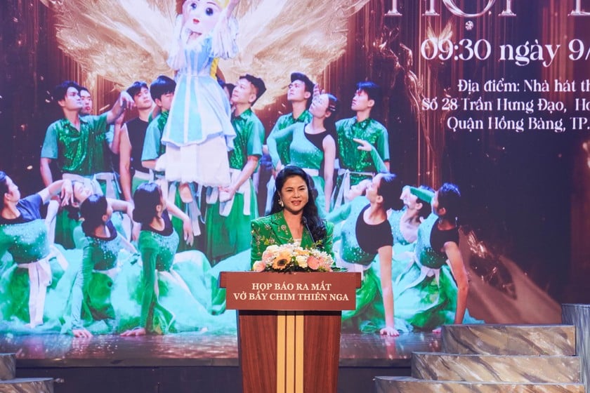 Giám đốc Sở Văn hóa, Thể thao và Du lịch – bà Trần Thị Hoàng Mai phát biểu tại lễ khai mạc
