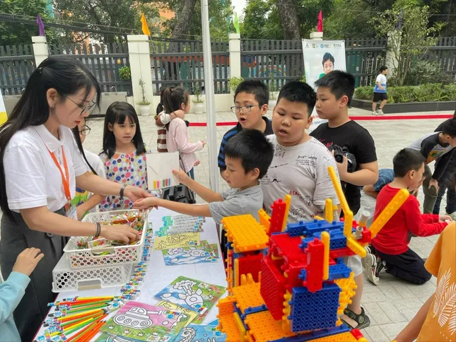 Kindern „Raum“ zurückgeben – Teil 1: Einen Platz zum Spielen für Ihr Kind suchen Foto 1