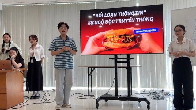 Cách Gen Z 'giải độc thông tin' trong cuộc chiến tin giả - Ảnh 1.