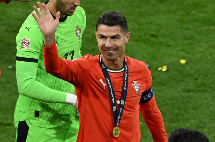 Ronaldo - Ảnh 1.