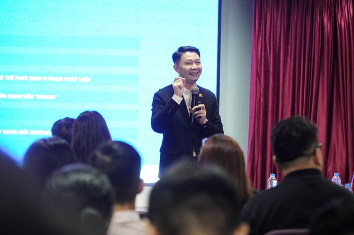 បង់​ថ្លៃ​មើល​រឿង​មិន​ចេះ​ទប់ - រូបថត ៥.