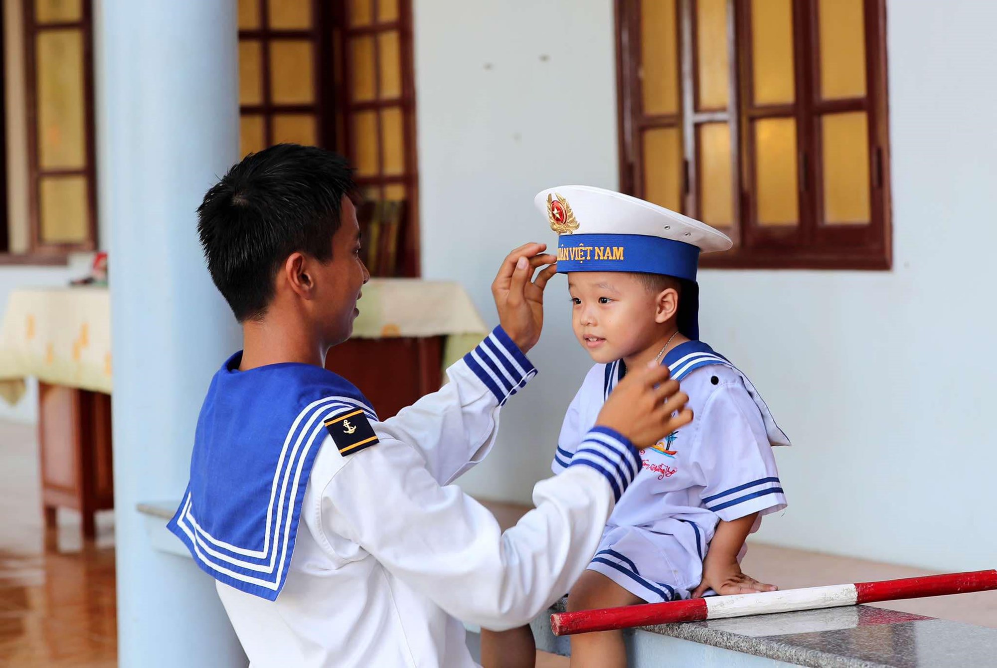 Những hình ảnh ấn tượng về 'Hoàng Sa, Trường Sa - Tổ quốc nơi đầu sóng' - ảnh 1