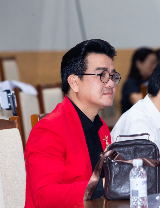 Cuộc sống nghệ sĩ Lê Tứ ở tuổi 50 và tình yêu với cải lương - Ảnh 2.