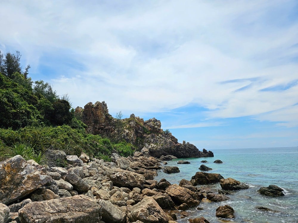 Descubra Mui Vi Rong, la majestuosa obra maestra natural de Binh Dinh - foto 1