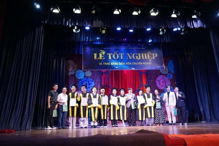 Đạo diễn Quốc Thảo trao cảm xúc mới cho học trò với nhạc kịch 
