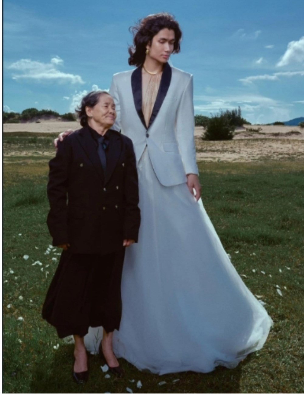 Vietnamesisches Model sorgt mit dem Modestil ihrer Großmutter online für Aufsehen – Foto 2