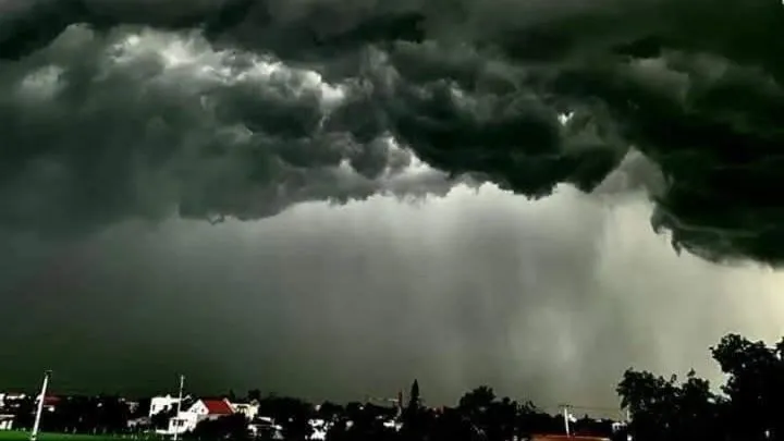Ein Gewitter vom Meer in der Provinz Nam Dinh. Foto: NAM DINH COMMUNITY