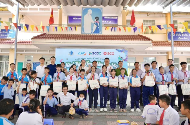 “Áo giáp” an toàn mạng: Bảo vệ học sinh khiếm thính trên không gian số ảnh 4