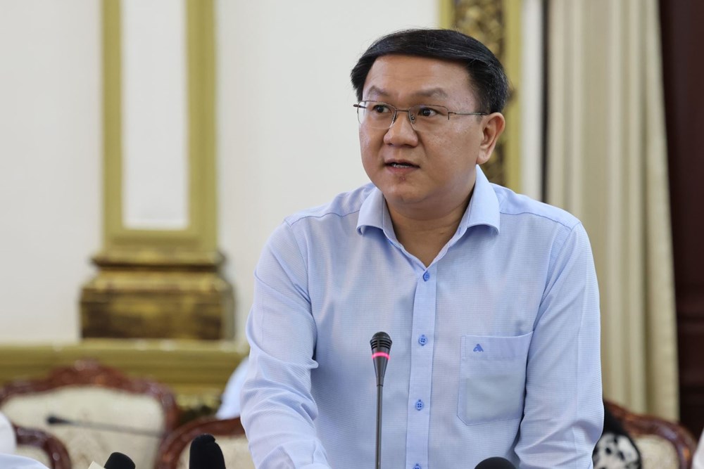 Mr. Lam Dinh Thang, Director of the Department of Science and Technology of Ho Chi Minh City, reported at the Ho Chi Minh City socio-economic meeting in May 2025.