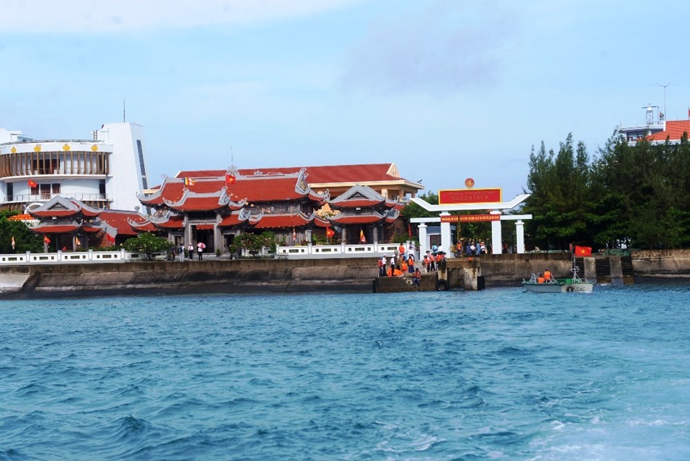 Bài 2 -  Bản hùng ca bất tử - ảnh 5