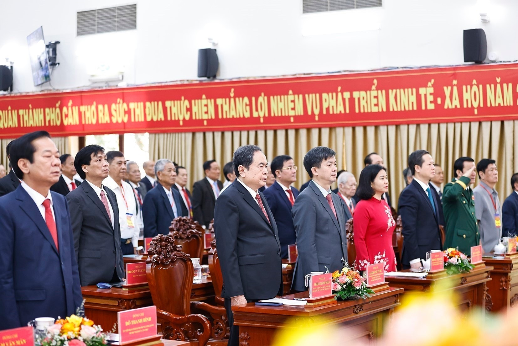 vna-potal-chu-tich-quoc-hoi-du-le-cong-bo-nghi-quyet-sap-nhap-don-vi-hanh-chinh-cap-tinh-tai-thanh-pho-can-tho-8121835.jpg