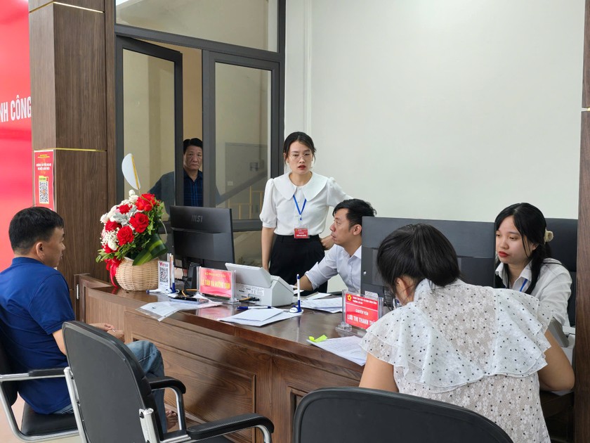 Người dân được tiếp nhận và giải quyết thủ tục hành chính thuận lợi, an toàn.