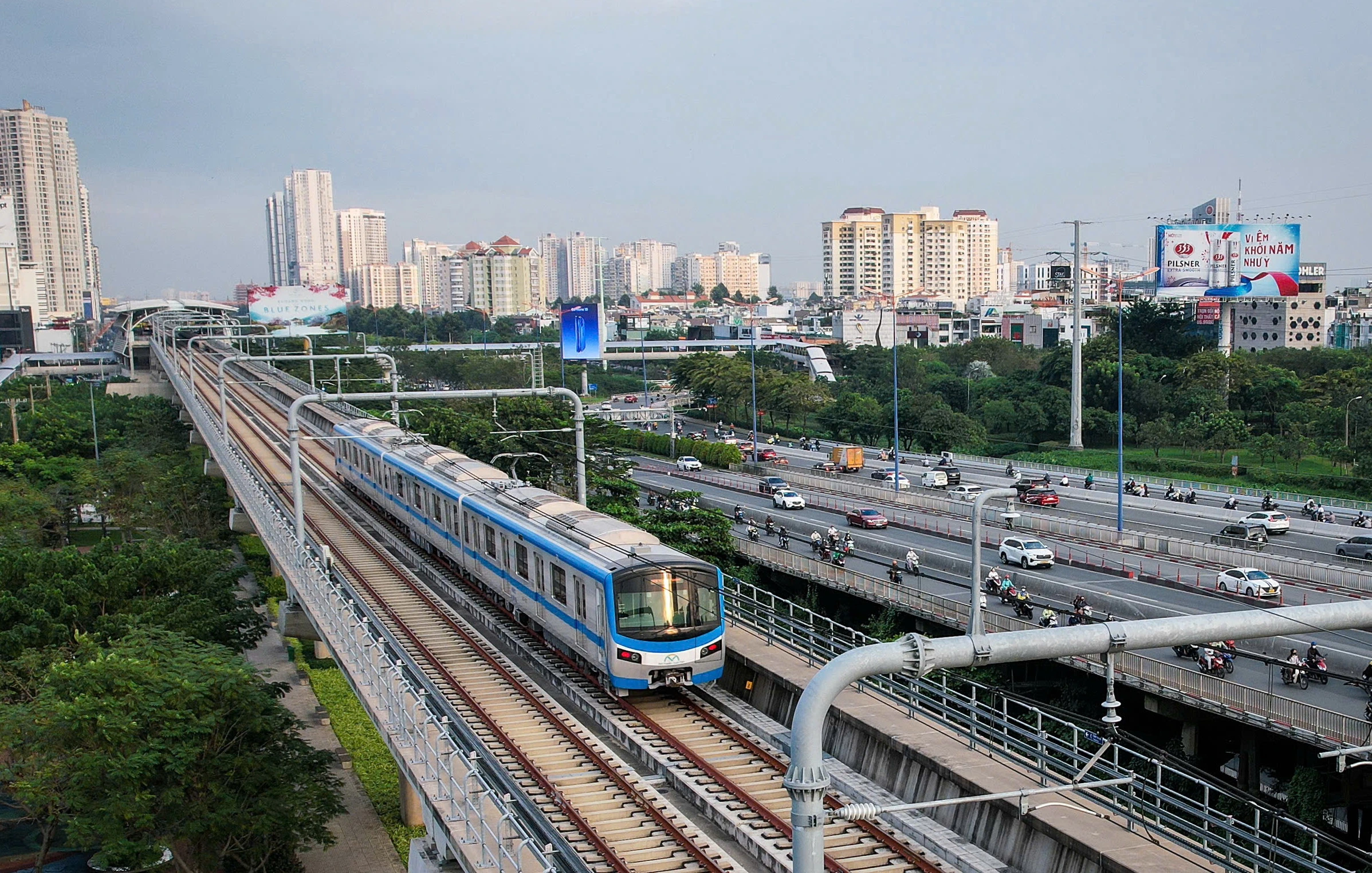 Từ hôm nay, metro TP.HCM tăng chuyến phục vụ nhu cầu đi lại sau sáp nhập