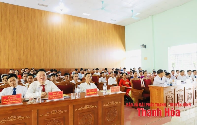 اليوم الأول من العمل الرسمي للحكومة المحلية ذات المستويين