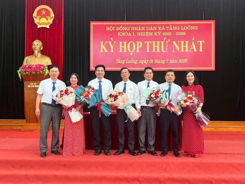 Xã Tằng Lỏong tổ chức kỳ họp HĐND đầu tiên