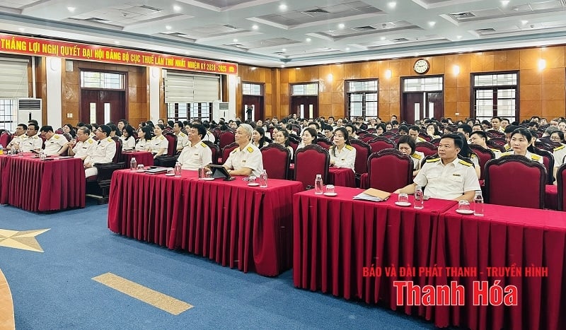 លោក Nguyen Van Thuy កាន់តំណែងជាប្រធានផ្នែកពន្ធដារខេត្ត Thanh Hoa។