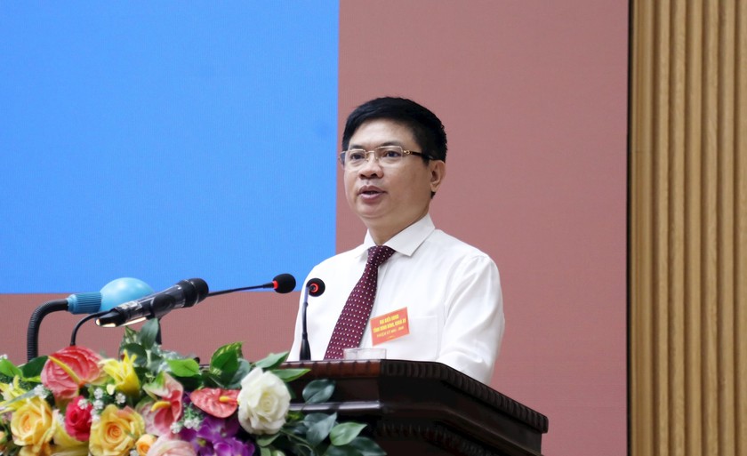 Ông Trương Quốc Huy - Bí thư Tỉnh ủy, Trưởng Đoàn ĐBQH tỉnh Ninh Bình phát biểu chỉ đạo kỳ họp