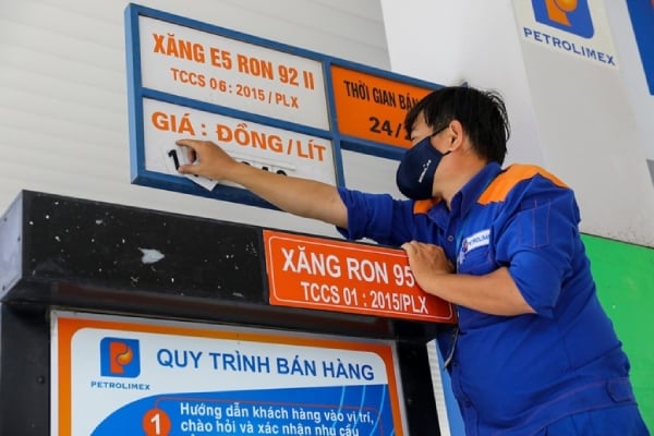 តម្លៃ​សាំង​ធ្លាក់​ចុះ​ចាប់​ពី​ម៉ោង 0:00 ថ្ងៃ​ទី 1 ខែ​កក្កដា