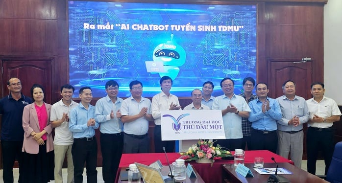 Tiện lợi hơn với trợ lý ảo tuyển sinh của Trường Đại học Thủ Dầu Một- Ảnh 2.