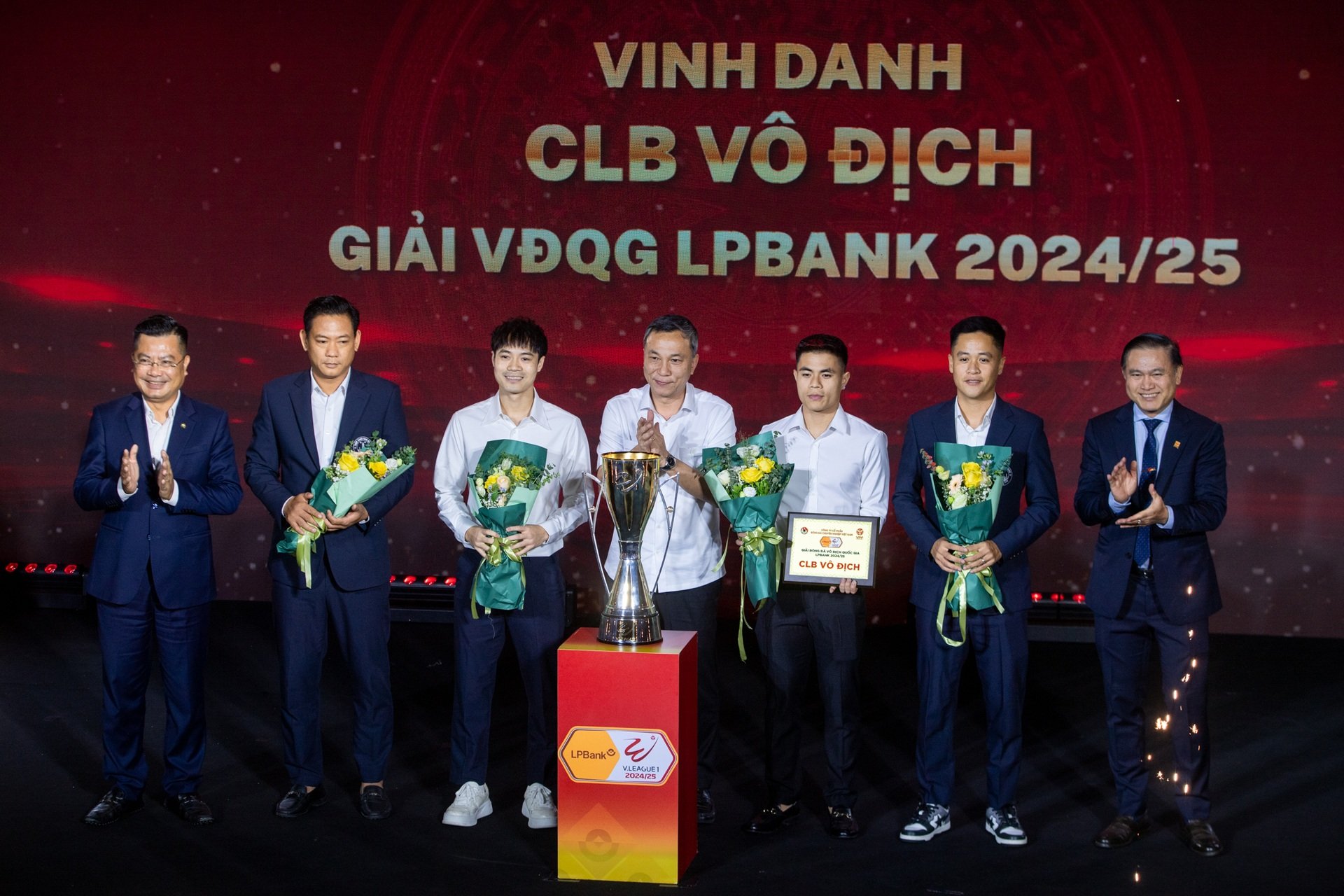 V-League 2024–2025: Mùa giải tôn vinh nỗ lực và đẳng cấp - 3