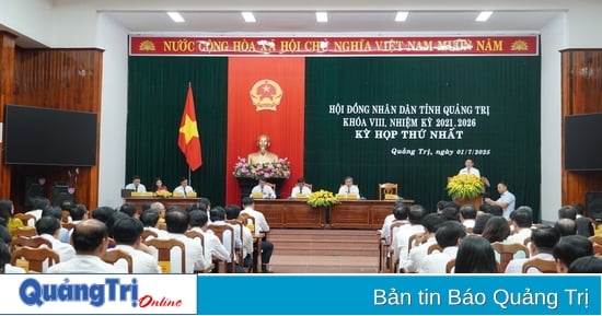 Primera sesión del Consejo Popular de la provincia de Quang Tri, período VIII: Perfeccionamiento del aparato de gobierno local después de la fusión